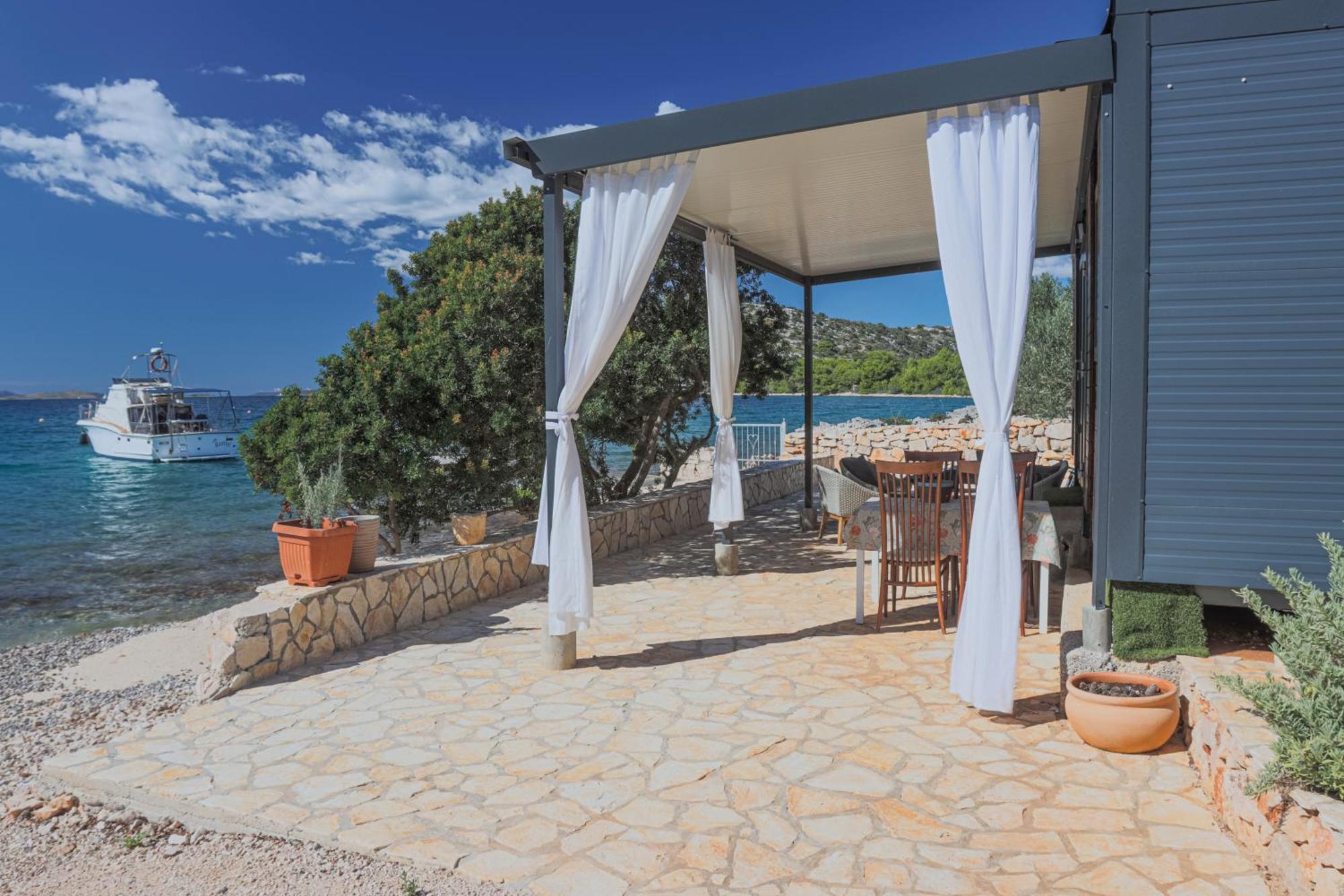 Beach House Danica - Resort & Tavern Bain, Free Transport, Pool, Island Of Zut - Kornati Pristanisce Exterior foto
